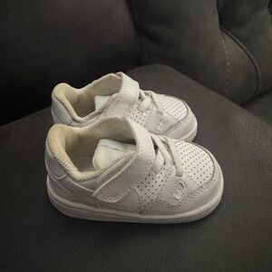 Baby Classic White Kids Shoes Size 4C